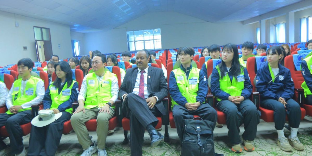 delegation from Keimyung University (KMU)